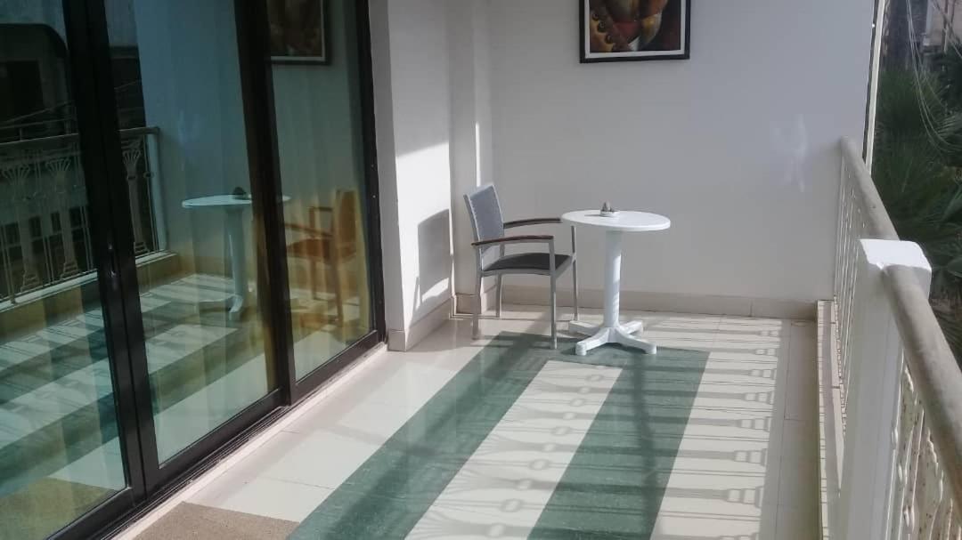 Residence Les Calanques Дакар Экстерьер фото